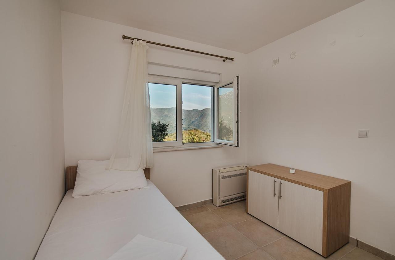 Vista Residence Херцег Нови Екстериор снимка