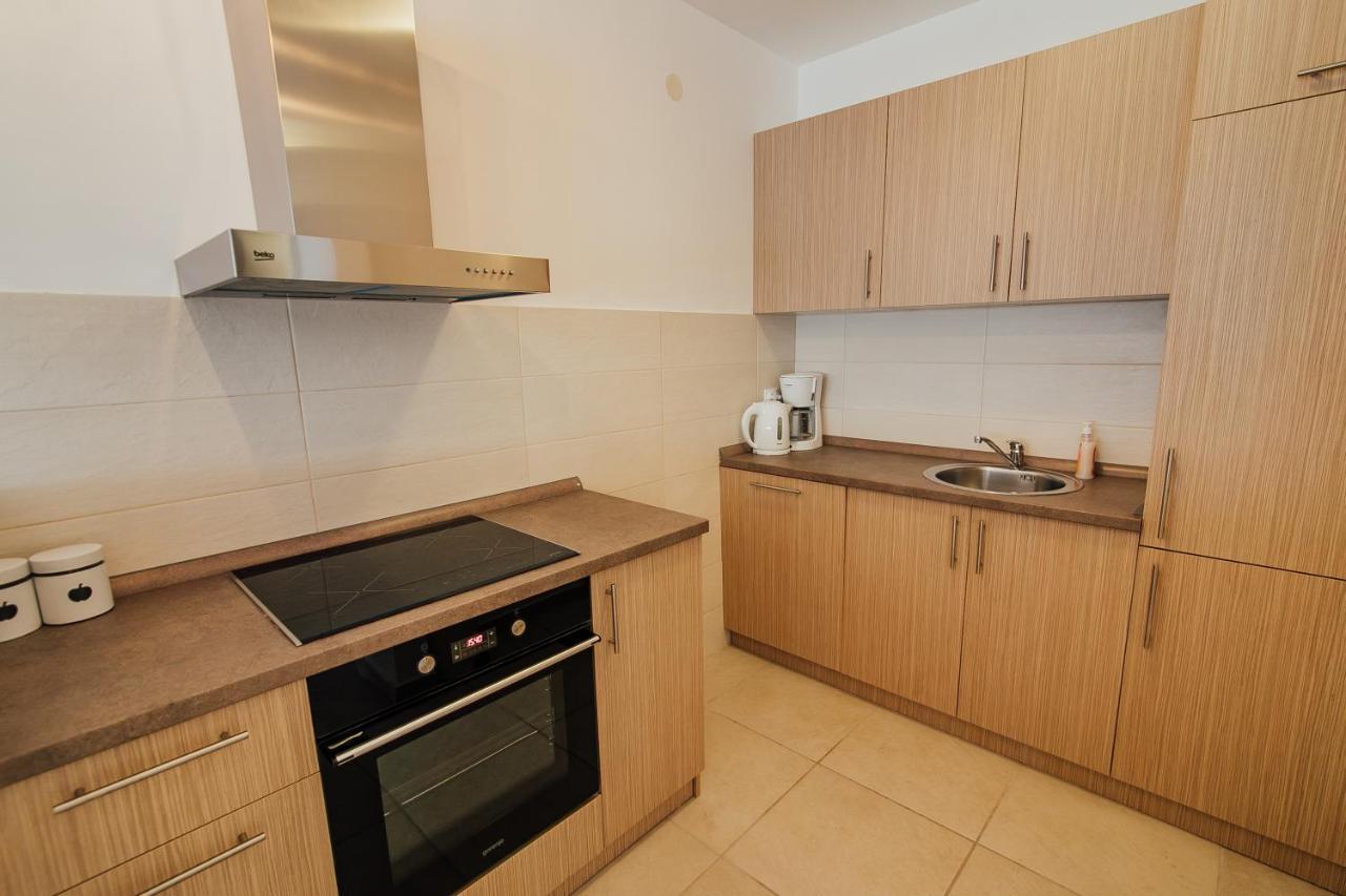 Vista Residence Херцег Нови Екстериор снимка