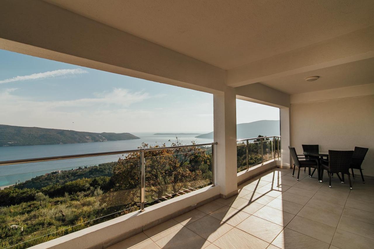 Vista Residence Херцег Нови Екстериор снимка