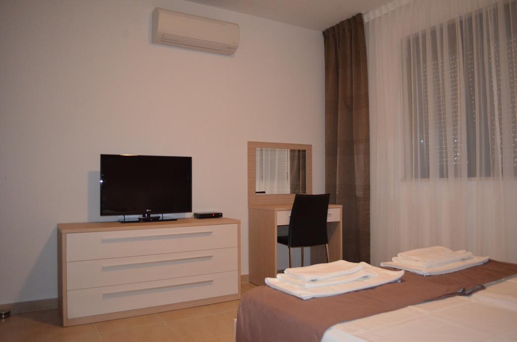 Vista Residence Херцег Нови Стая снимка