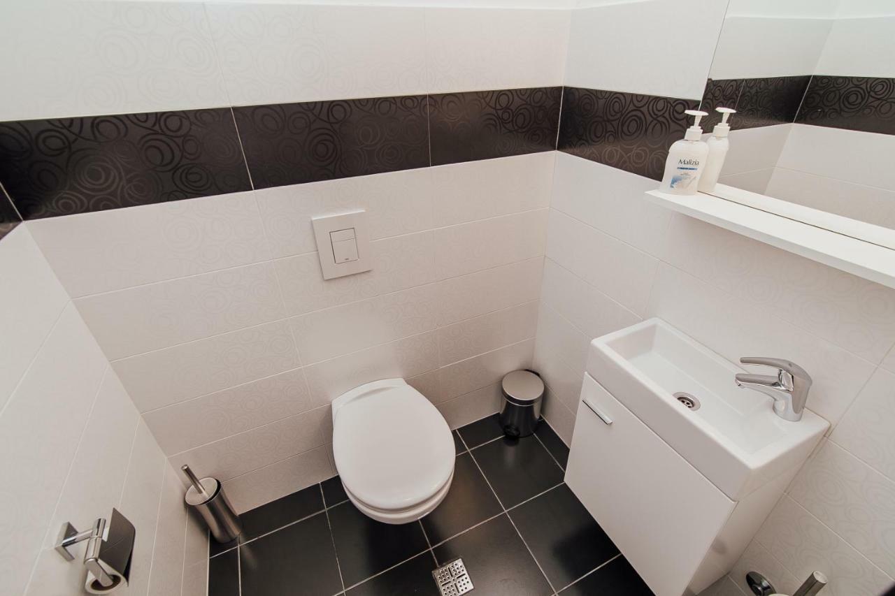 Vista Residence Херцег Нови Екстериор снимка