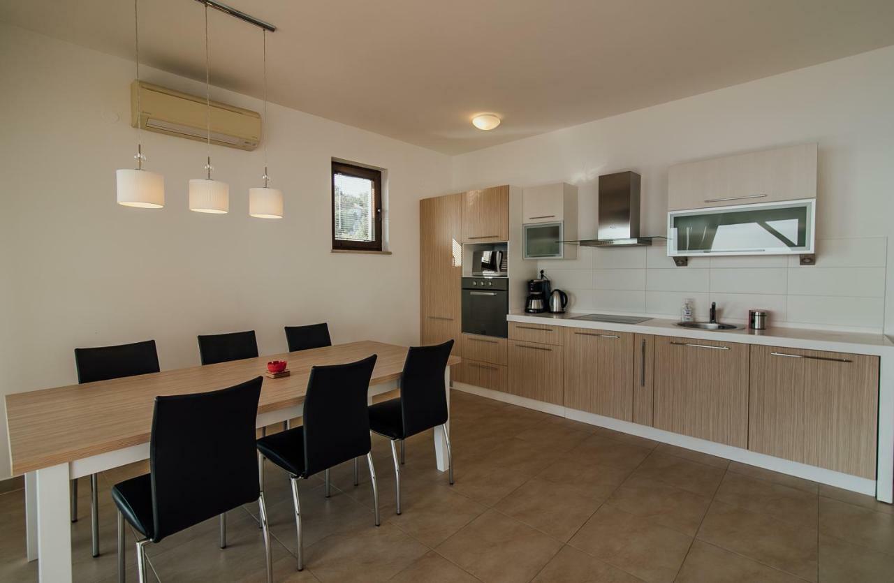 Vista Residence Херцег Нови Екстериор снимка