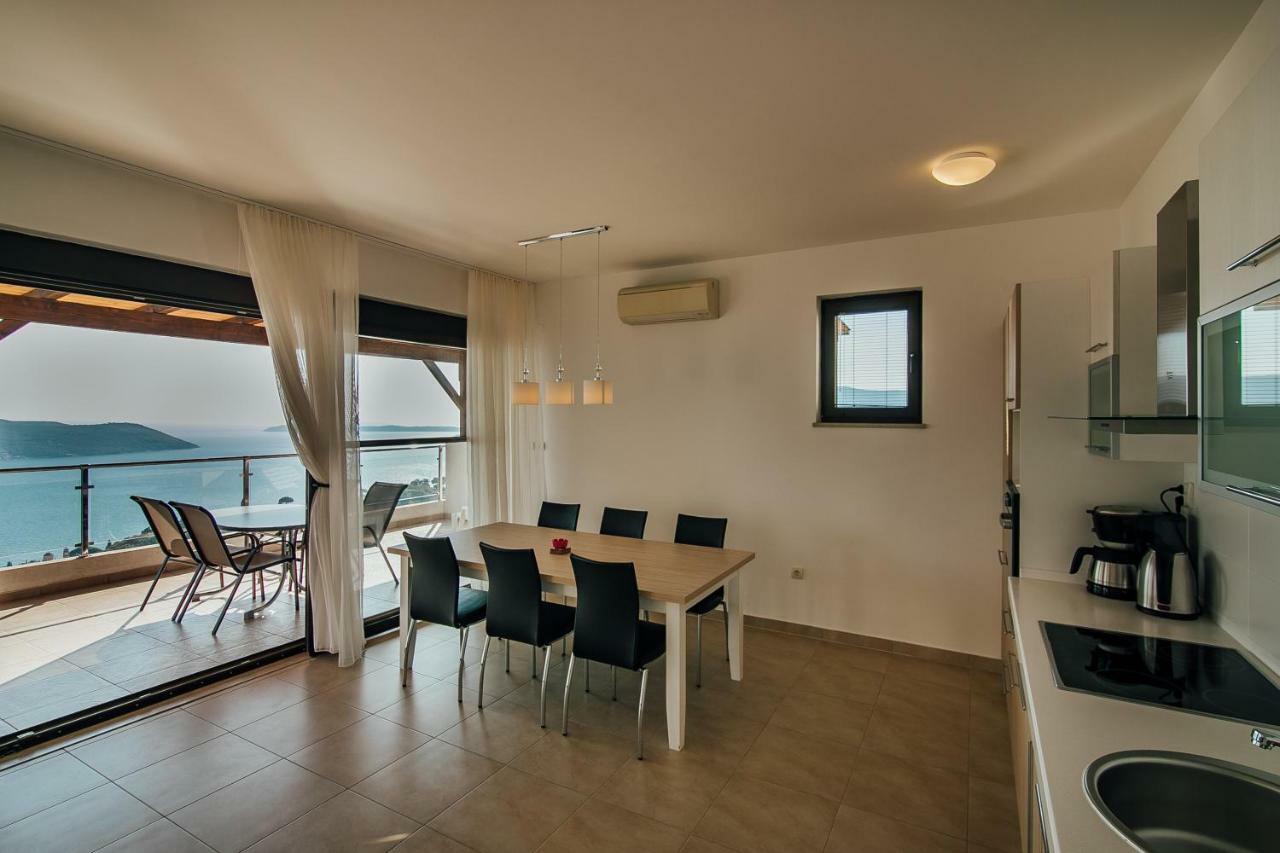 Vista Residence Херцег Нови Екстериор снимка