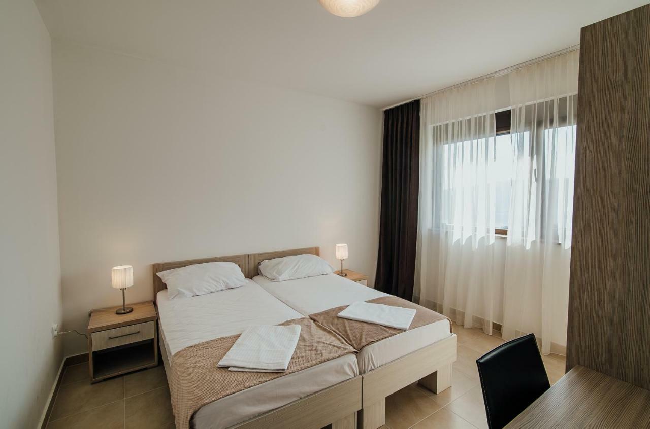 Vista Residence Херцег Нови Екстериор снимка