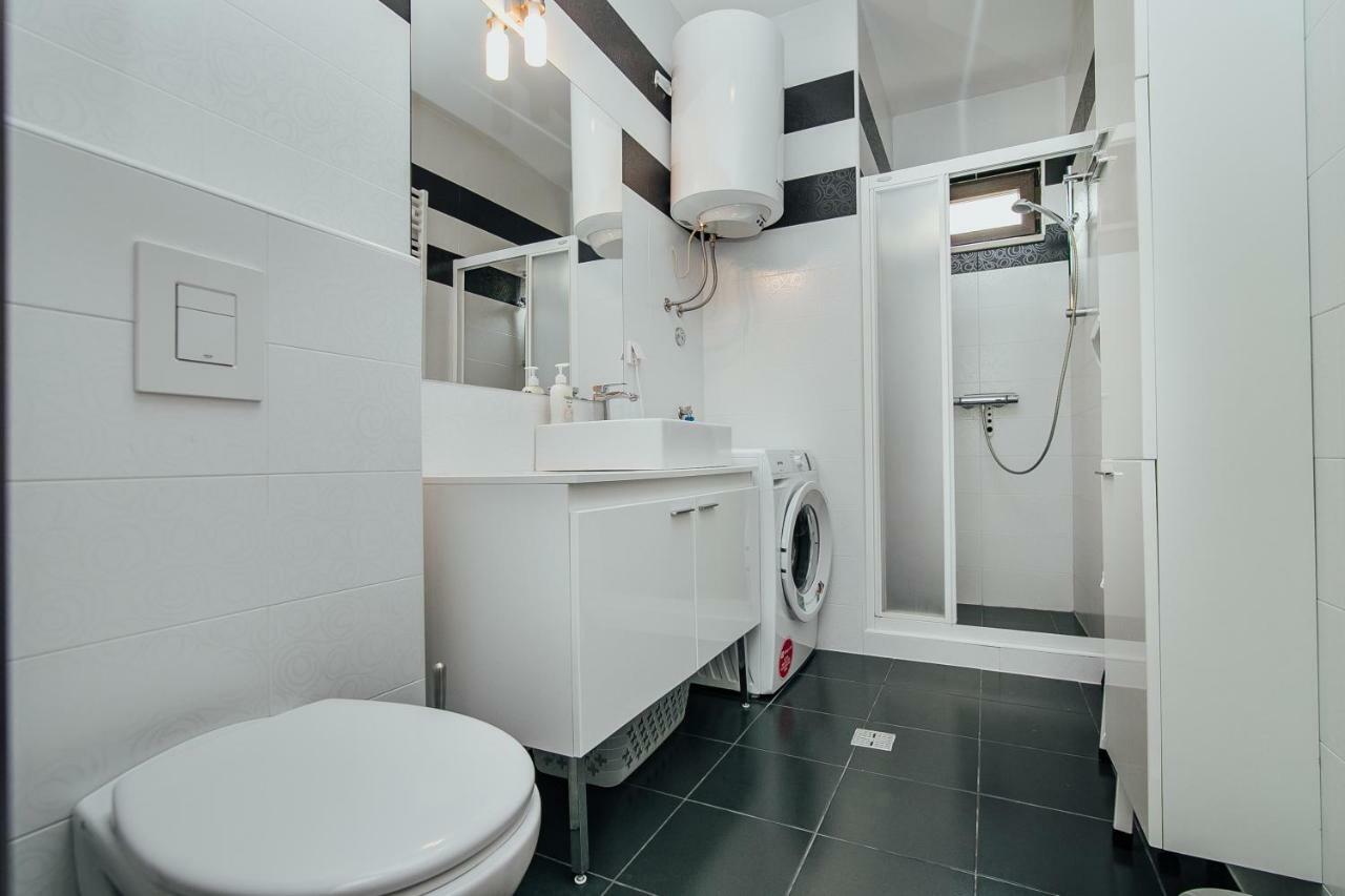 Vista Residence Херцег Нови Екстериор снимка