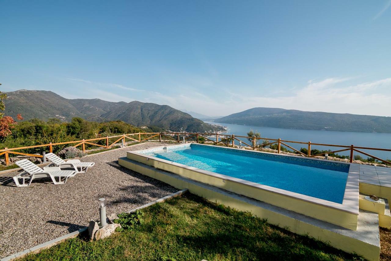 Vista Residence Херцег Нови Екстериор снимка